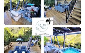 Patio Time On The Blue House Decks In Paihia